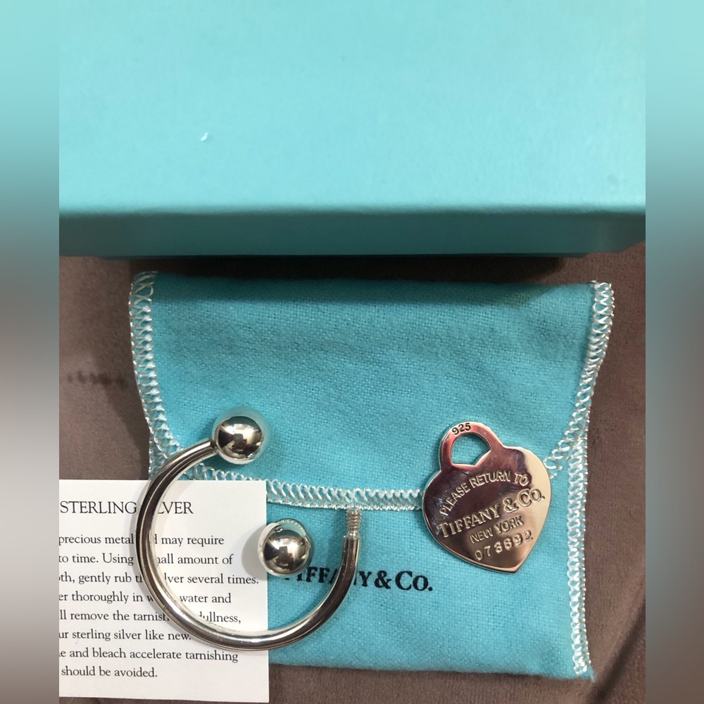 TIFFANY KEY RING